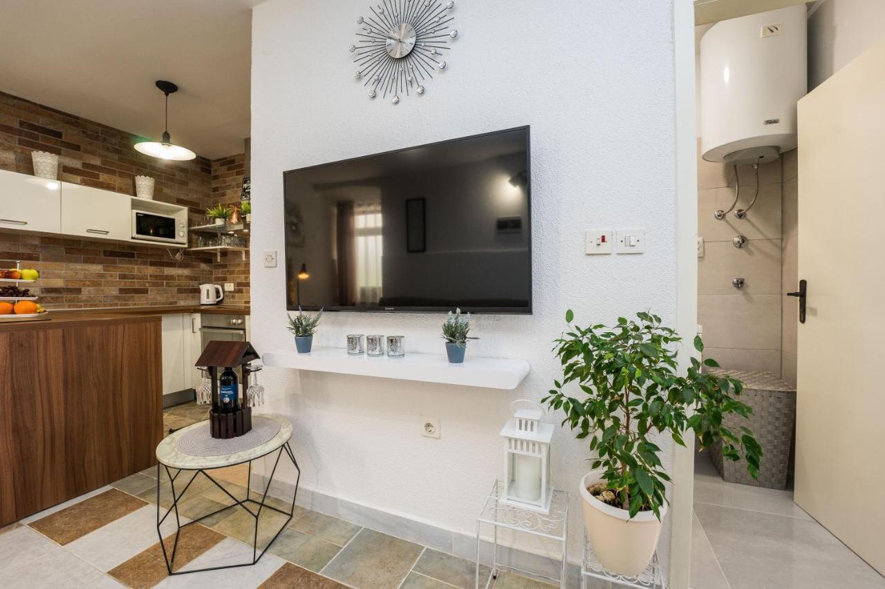Apartman Evita 자다르 외부 사진