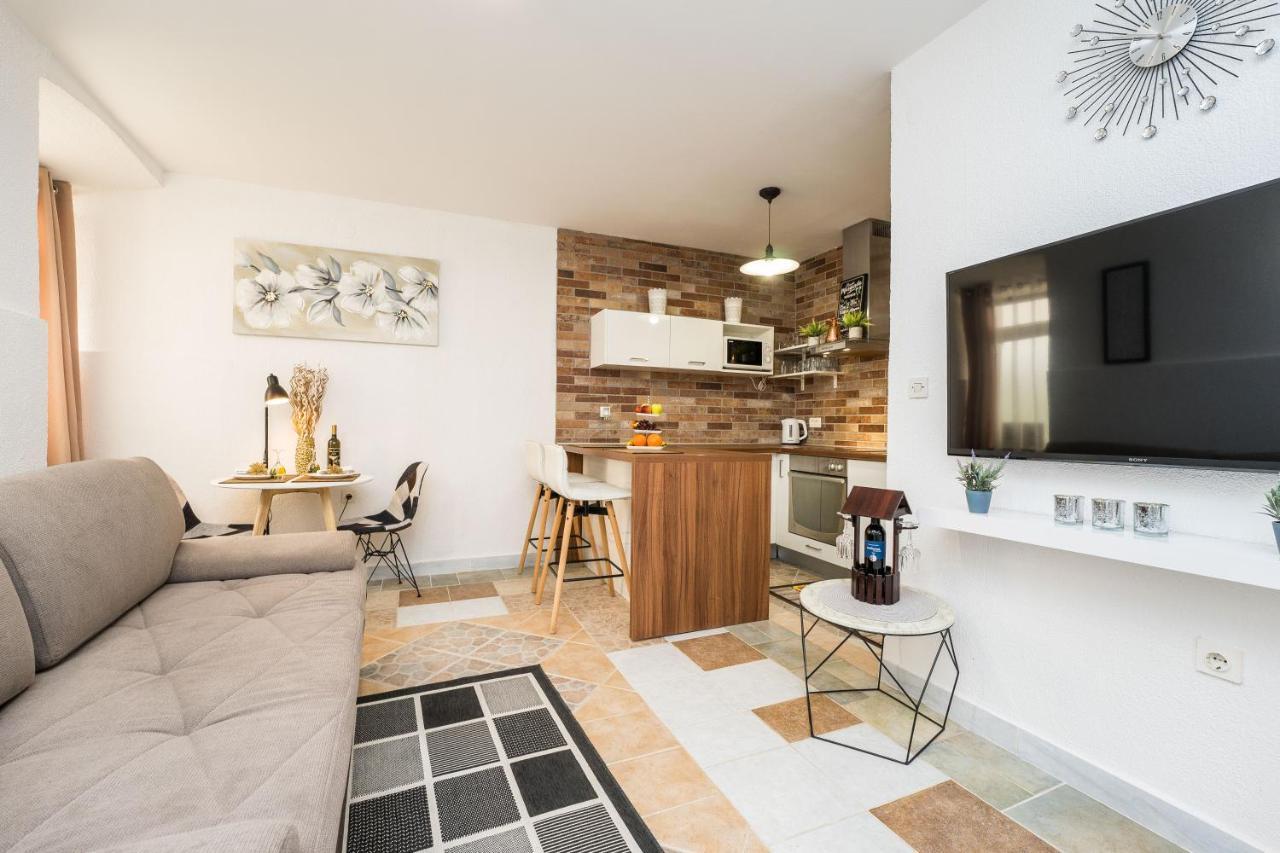 Apartman Evita 자다르 외부 사진