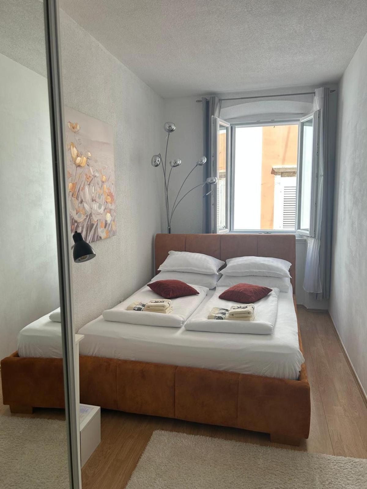 Apartman Evita 자다르 외부 사진
